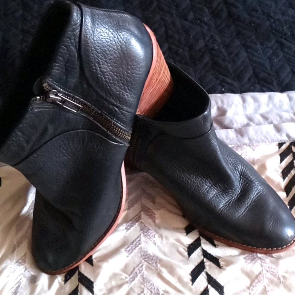 Ankle boot